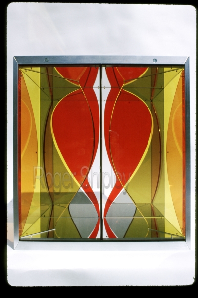 PP68, side view2, 10.5x11.5 inches, plexiglass, mirror, aluminum, 1989.jpg